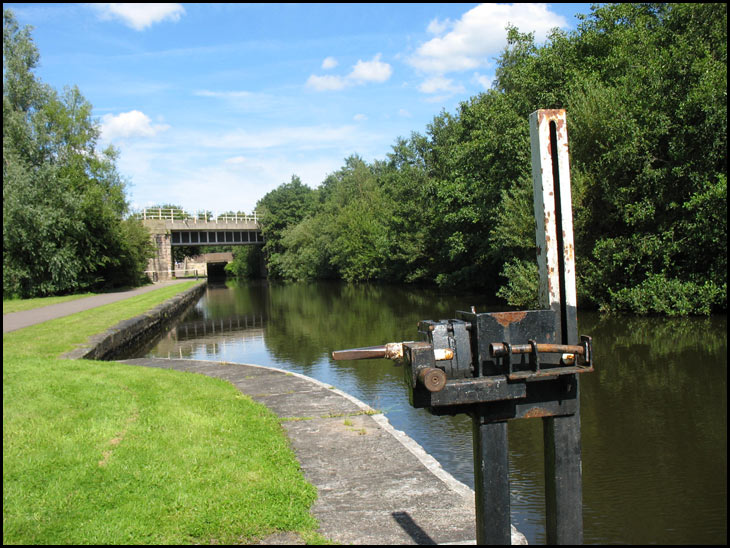 A nice quiet spot on the canal