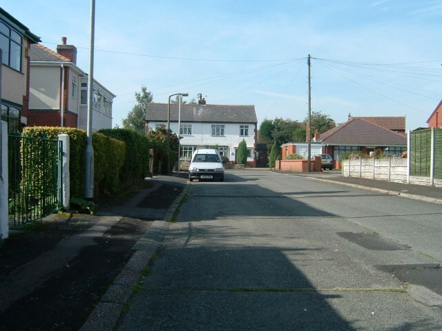 Almond Crescent, Standish