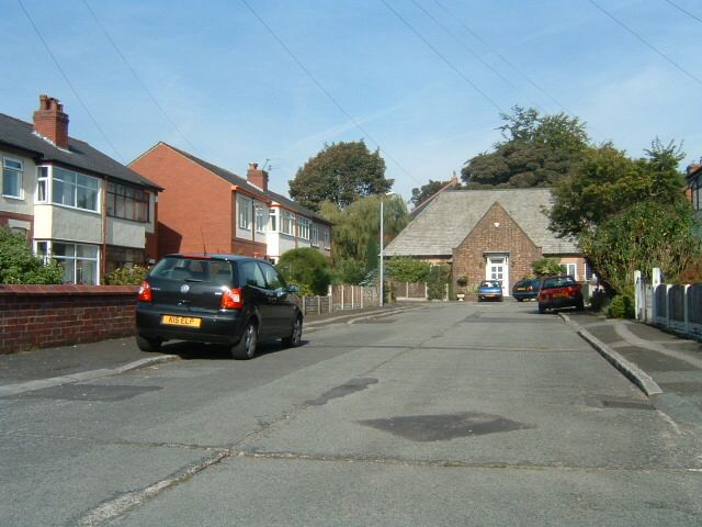 Almond Crescent, Standish