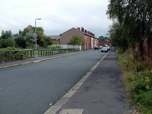 Bank Street, Platt Bridge