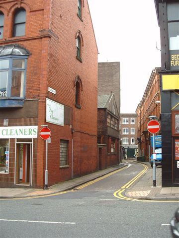 College Avenue, Wigan