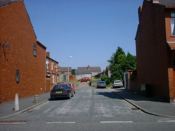 Cecil Avenue, Wigan