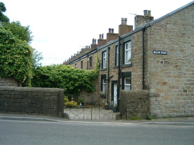 Duke's Row, Aspull