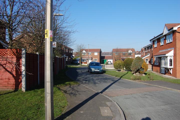 Downton Avenue, Hindley