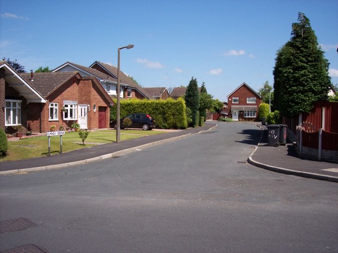 Elmhow Grove, Wigan