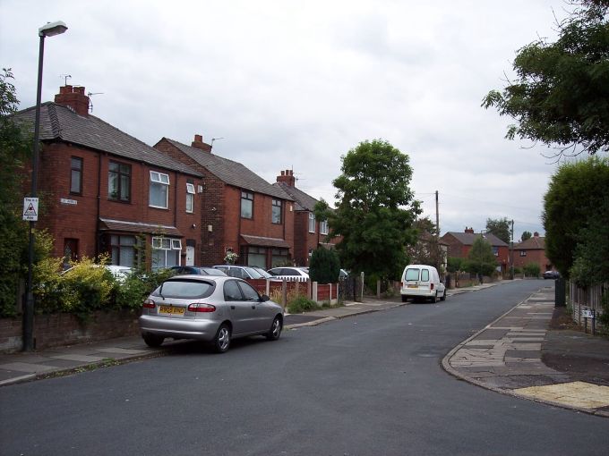 Elm Avenue, Golborne