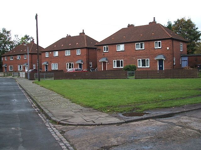 Foster Avenue, Ince