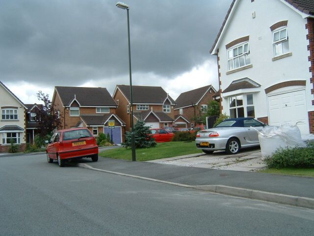 Fontwell Close, Standish