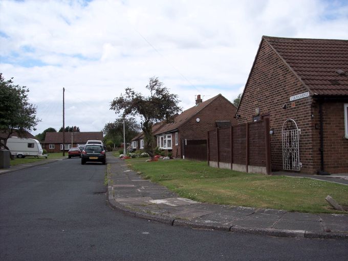 Gisburn Avenue, Golborne