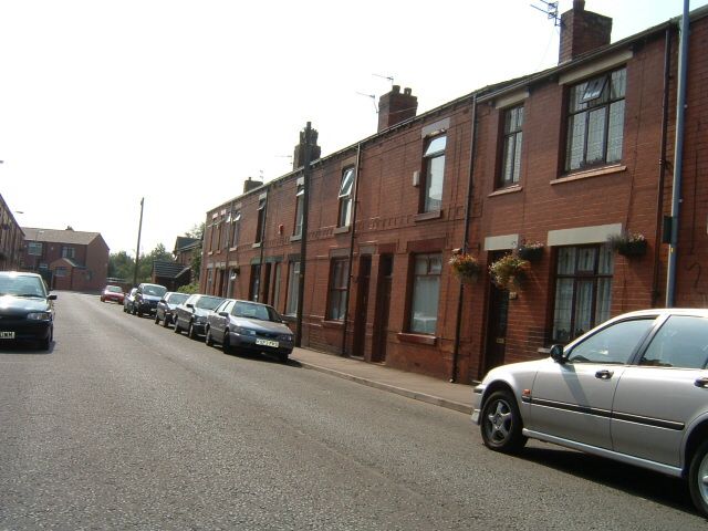 Henry Park Street, Ince