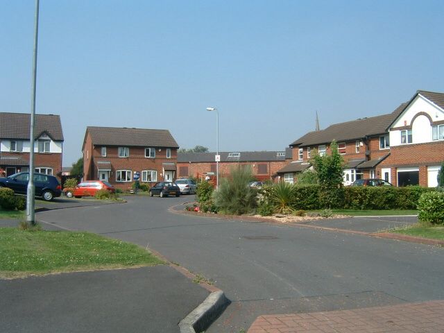 Karen Road, Ince