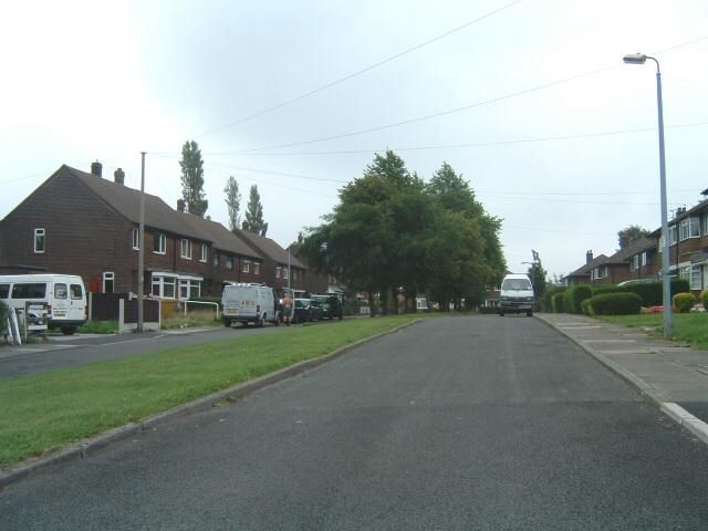 Longridge Avenue, Standish