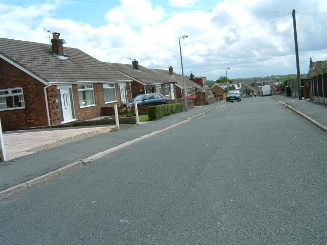 Lincoln Drive, Aspull