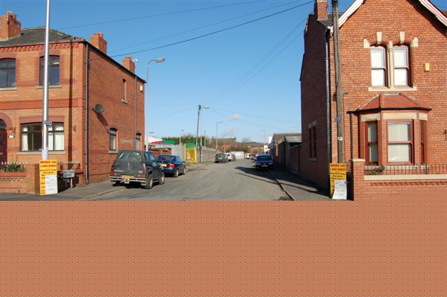 Moat House Street, Ince