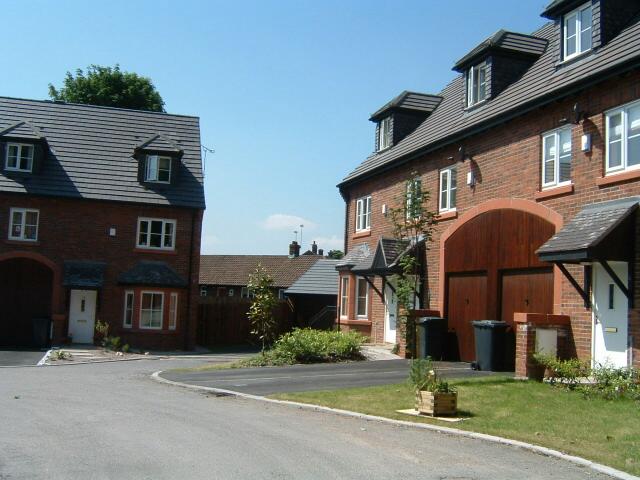 Pear Tree Court, Aspull