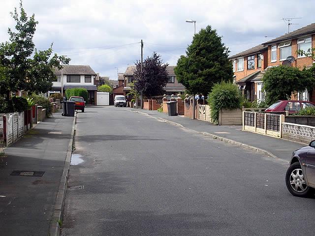 Pinewood Close, Abram