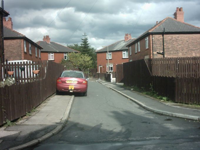 Rose Avenue, Abram