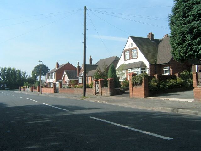 Roundmoor Road, Standish