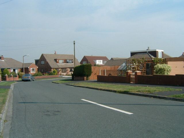 Sheldon Avenue, Standish