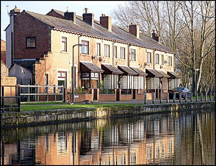 Canal Terrace, Ince