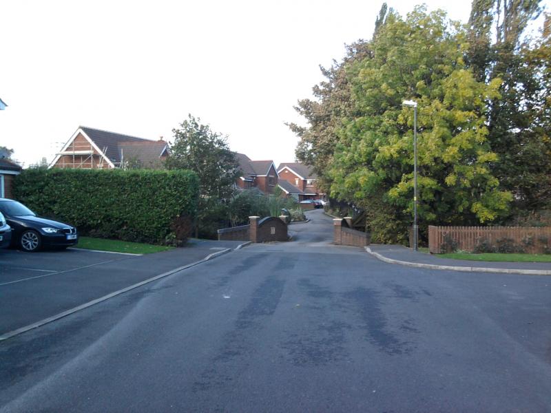 Charlesworth Avenue, Hindley