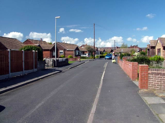 Vicarage Road, Abram