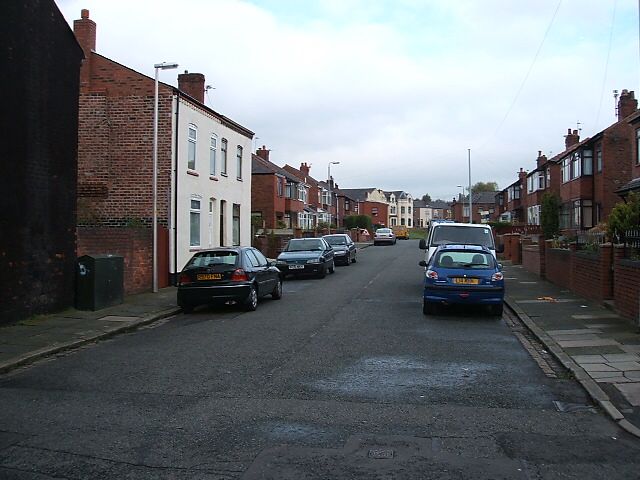 Violet Street, Ince